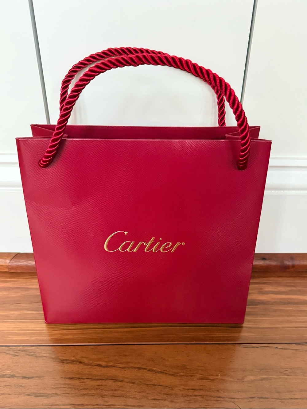 Cartier Luxury Boutique Shopping Bag — Iconic Red & Gold (8” × 7” × 3”)❤️